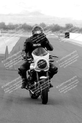 media/Mar-20-2023-Moto Forza (Mon) [[d0bbc59e78]]/Around the Pits/